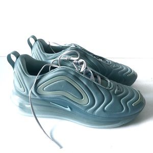 Women's nike air max 720